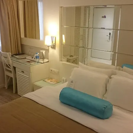 Alesta Apartment *